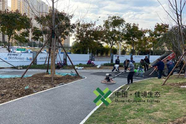 江寧秦淮河公園透水道路